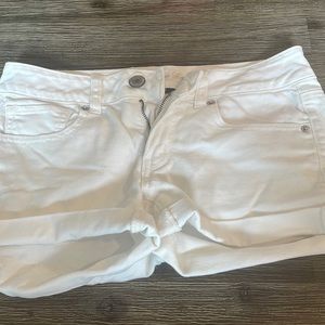 White American Eagle Jean Shorts Size 2